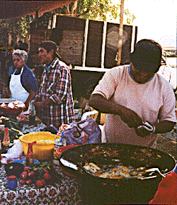 [Sunday market fish taco vendors in Alamos, Mexico: 39k]